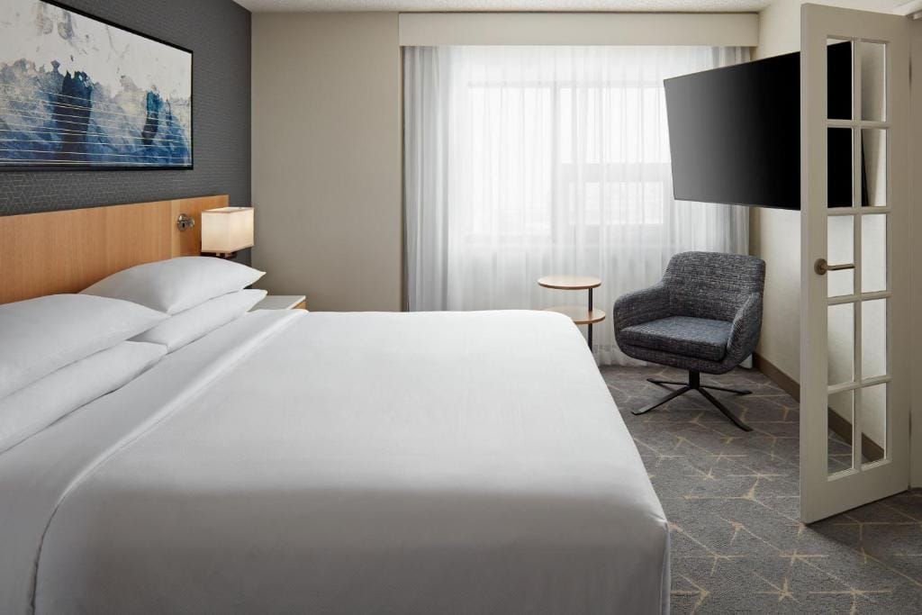 Delta Hotels Calgary Airport In-Terminal — 2