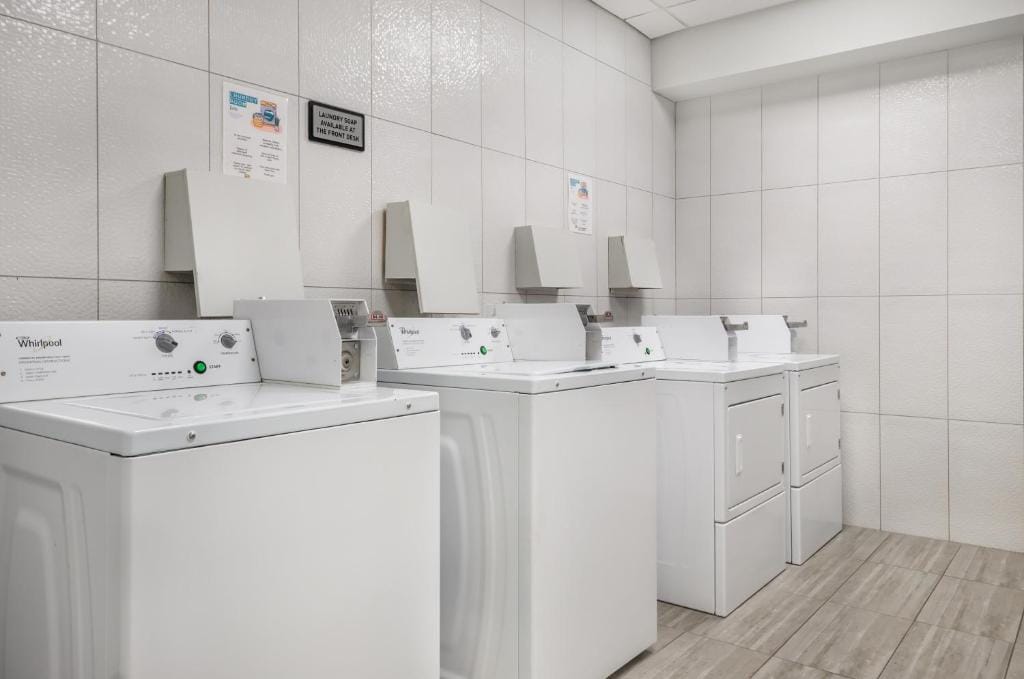 Executive Residency by Best Western Calgary City View North — 3