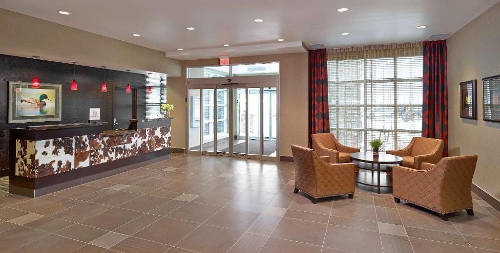 Homewood Suites Calgary Airport — 5
