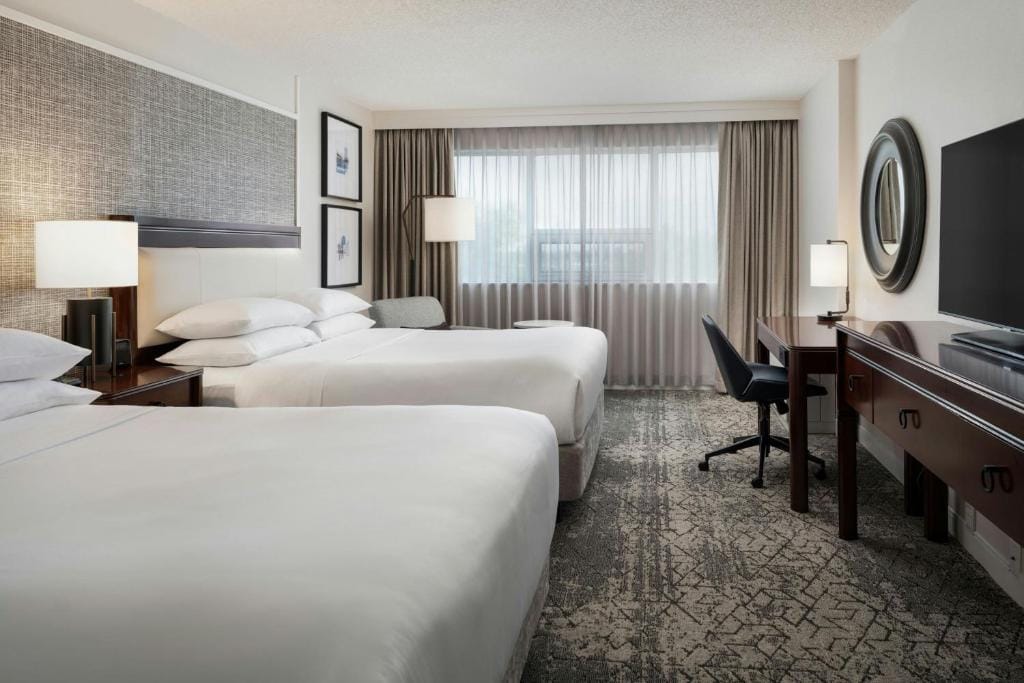 Sheraton Cavalier Calgary Hotel — 2