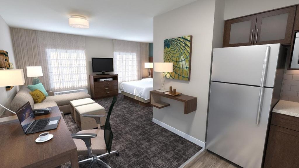 Staybridge Suites - Calgary Airport by IHG — 1