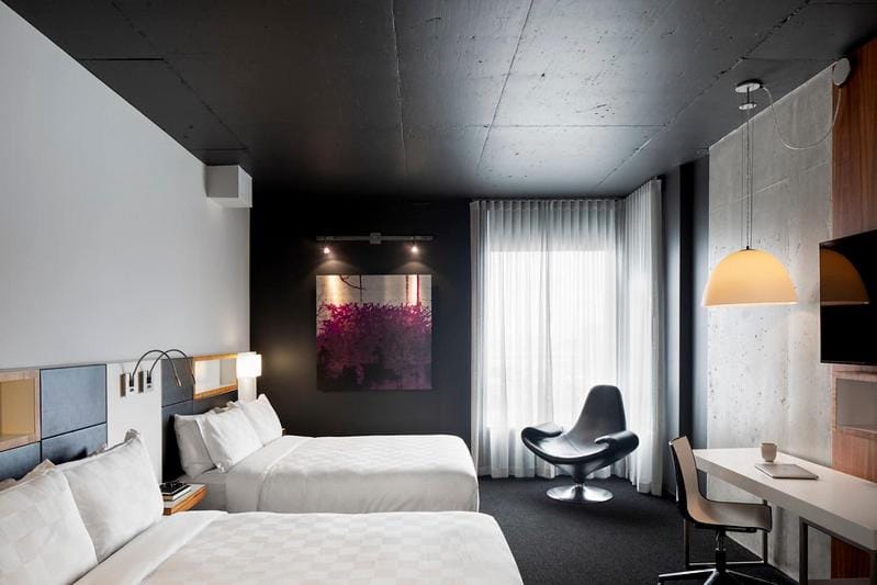 Alt Hotel Toronto Airport — 2