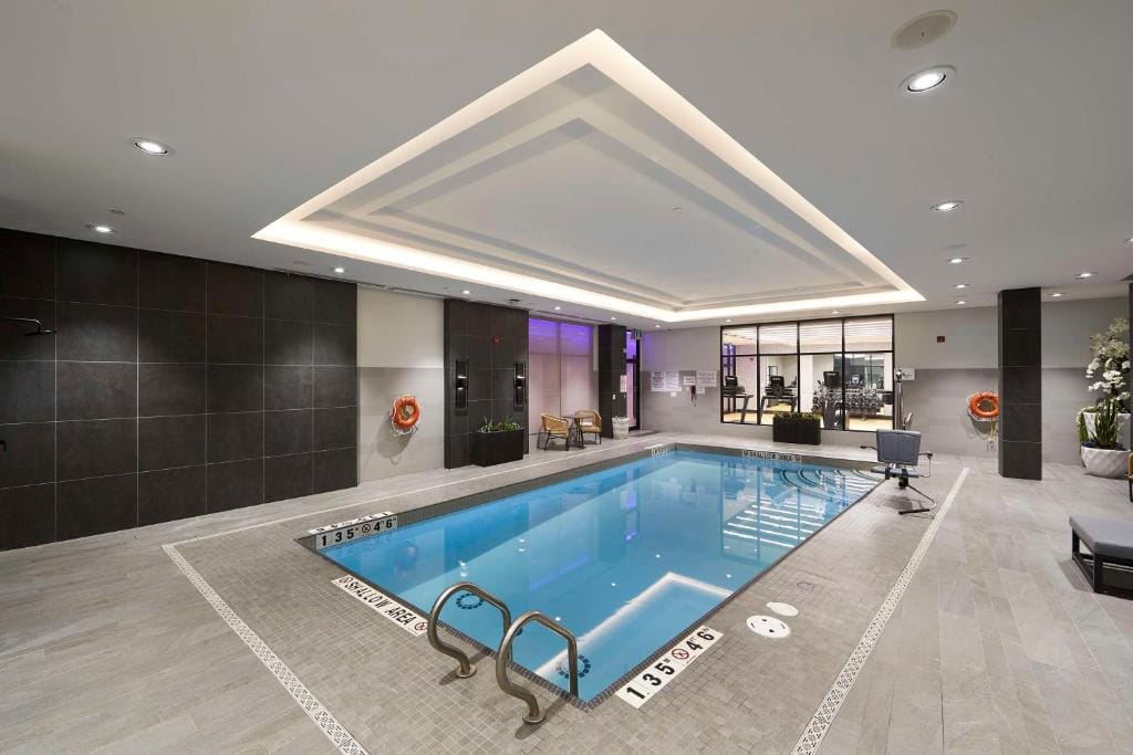 Bloom Mississauga, Tapestry Collection By Hilton — 4