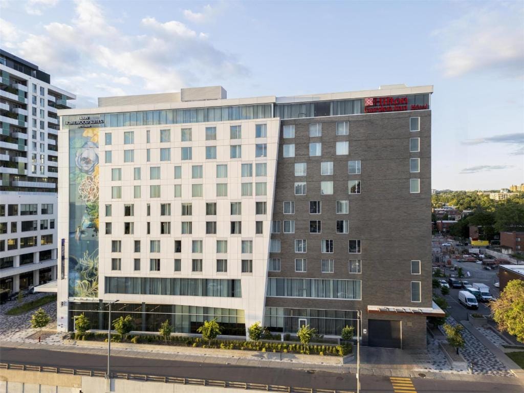 Hilton Garden Inn Montreal Midtown, Quebec, Canada — 1