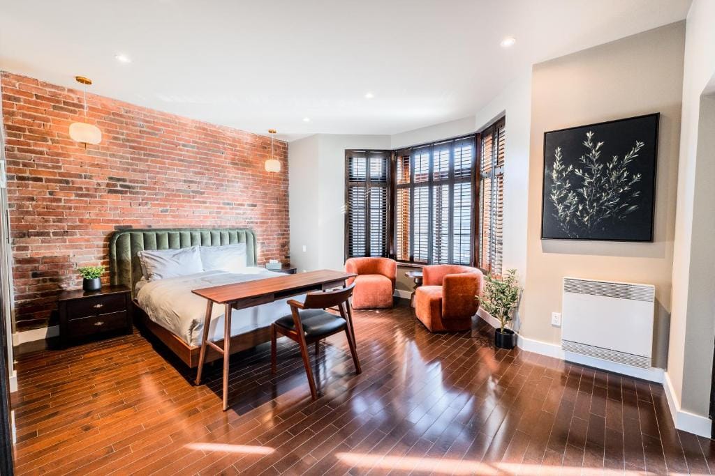 Self Check-In Boutique Hotel - Quartier latin - Room 201 — 1