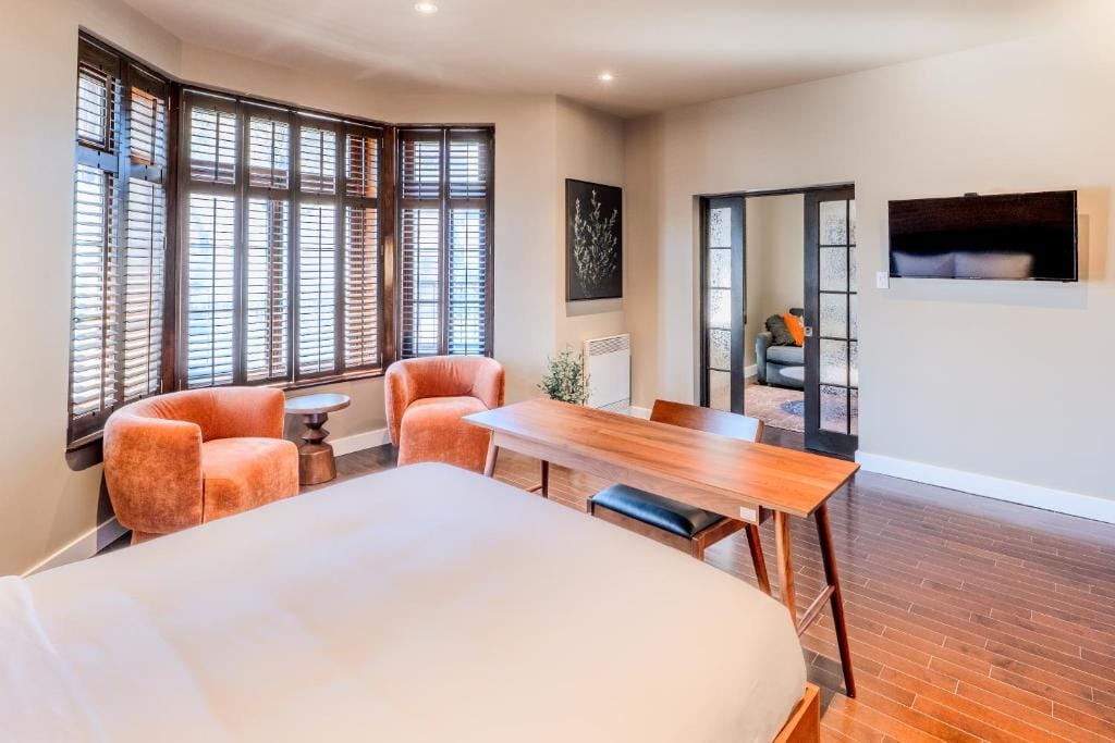 Self Check-In Boutique Hotel - Quartier latin - Room 201 — 5