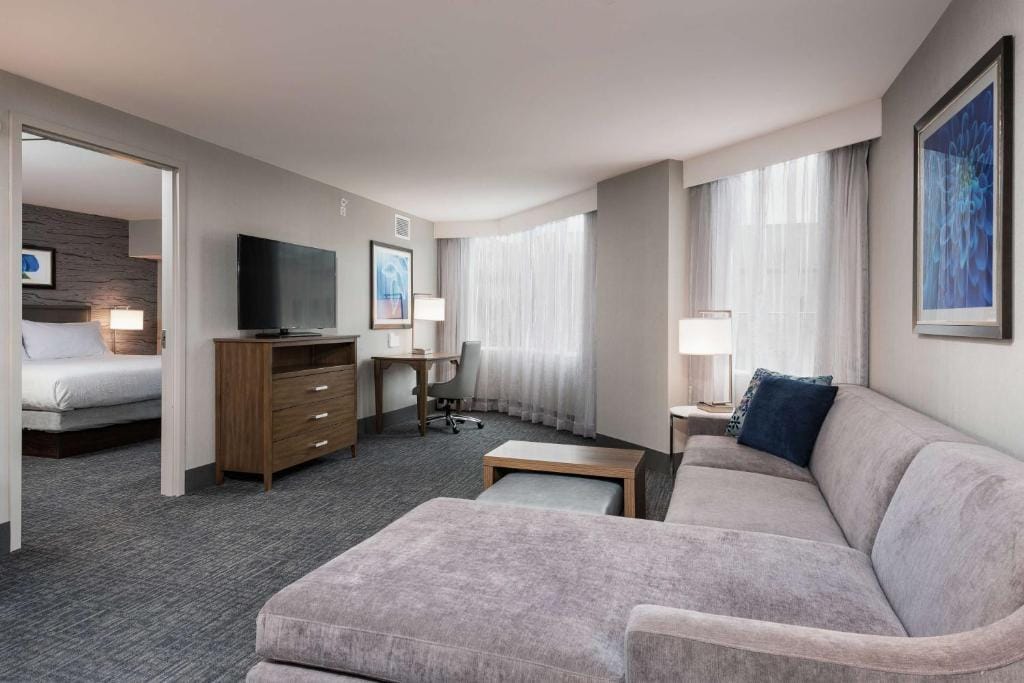 Homewood Suites By Hilton Ottawa Downtown — 2