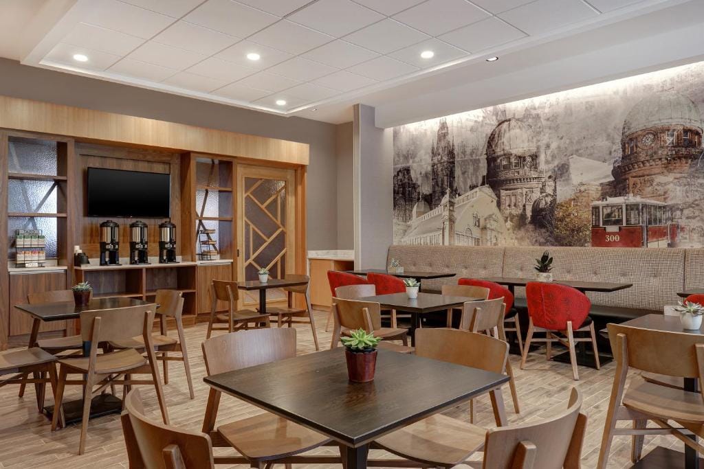 Hyatt Place Ottawa West — 5