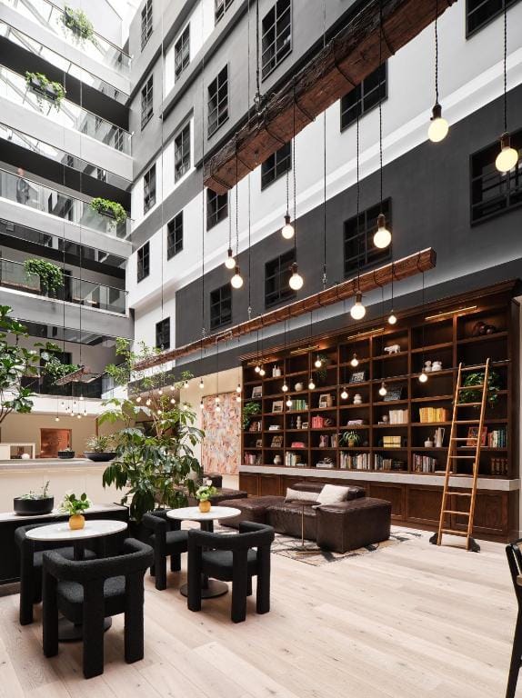 Metcalfe Hotel Ottawa by Gray Collection — 1