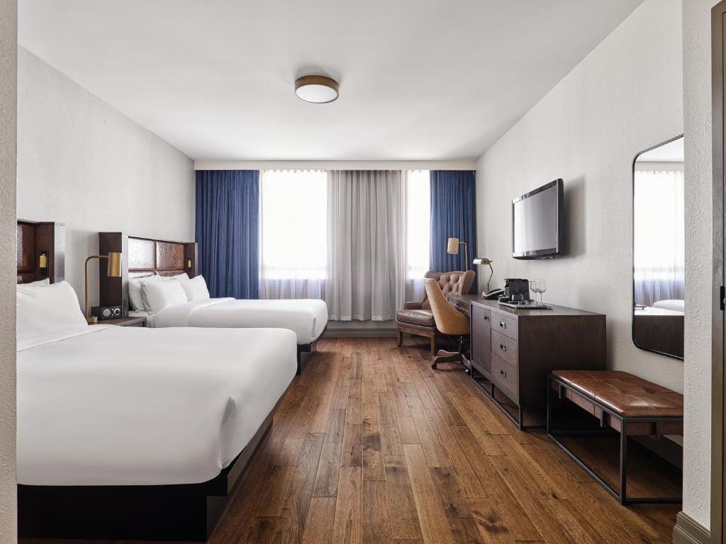 Metcalfe Hotel Ottawa by Gray Collection — 2