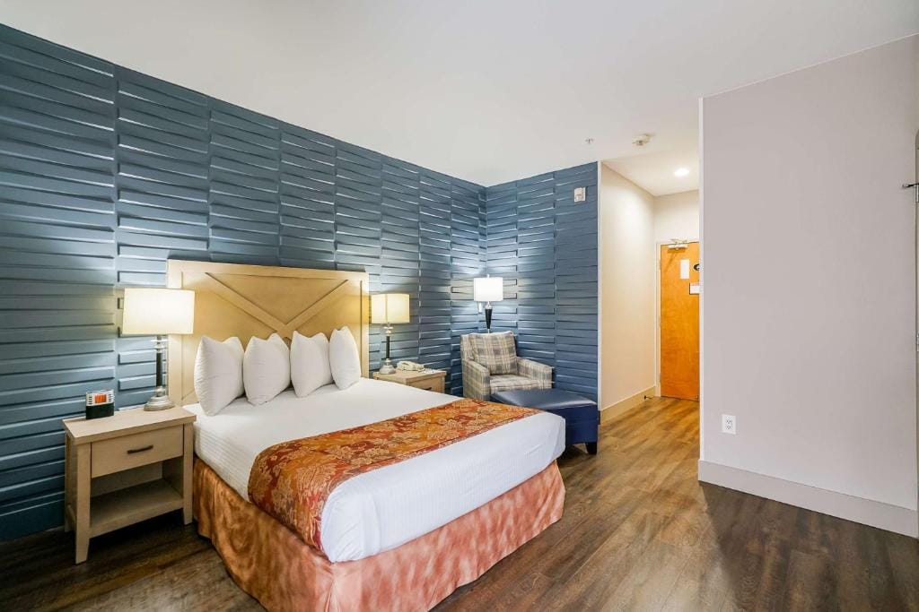 Best Western Peace Arch Inn — 1