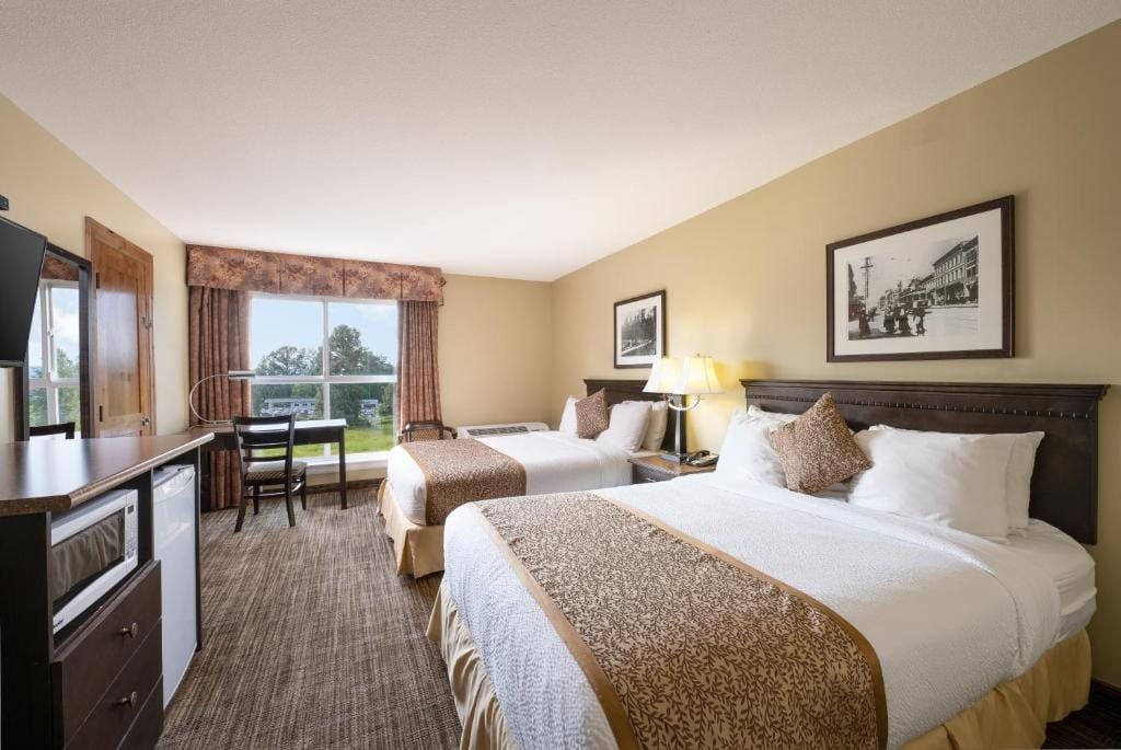 Days Inn by Wyndham Surrey — 2