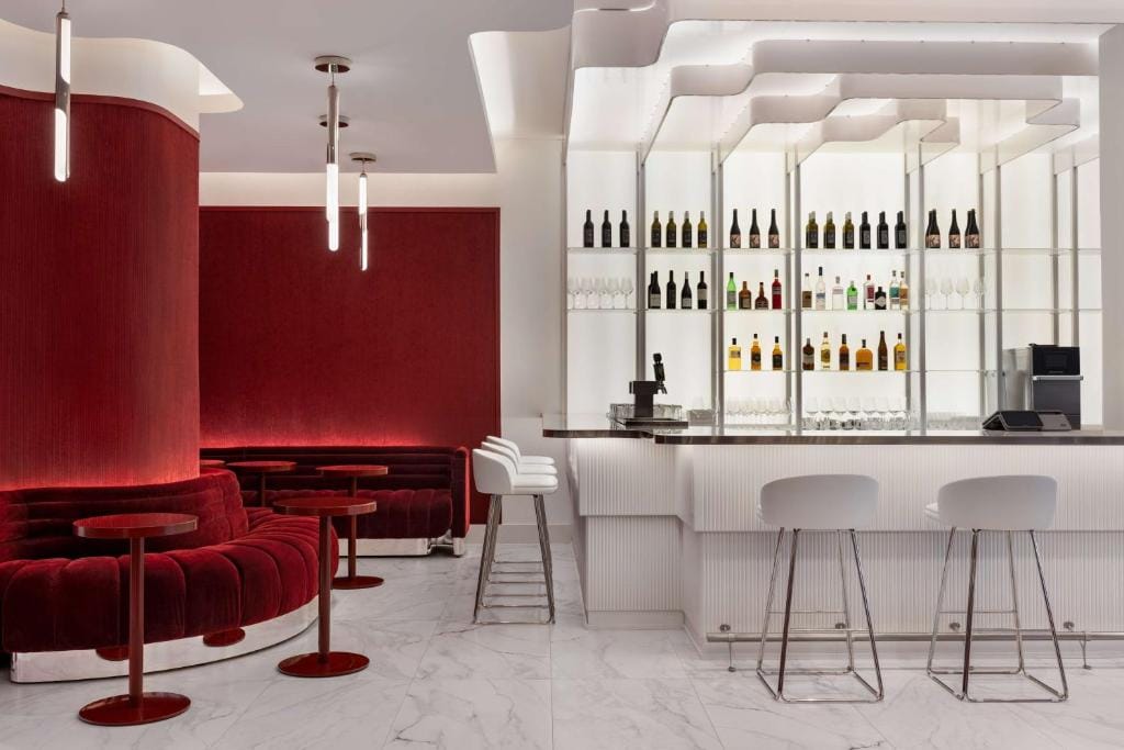 Revery Toronto Downtown, Curio Collection by Hilton — 4