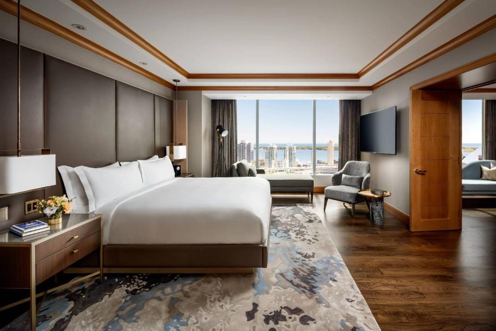The Ritz-Carlton, Toronto — 2