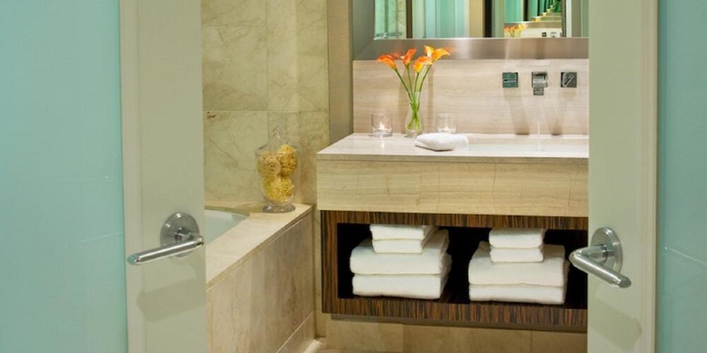 L'Hermitage Hotel — 3
