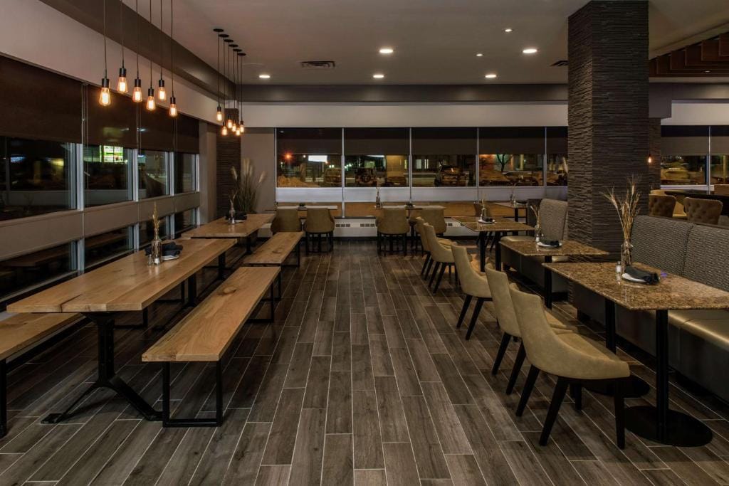 Hilton Winnipeg Airport Suites — 4